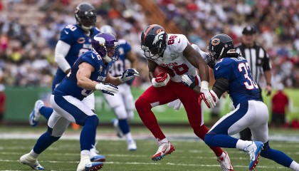 开云体育app-东决关键战焦点战，国王巅峰对决，胜出上海队