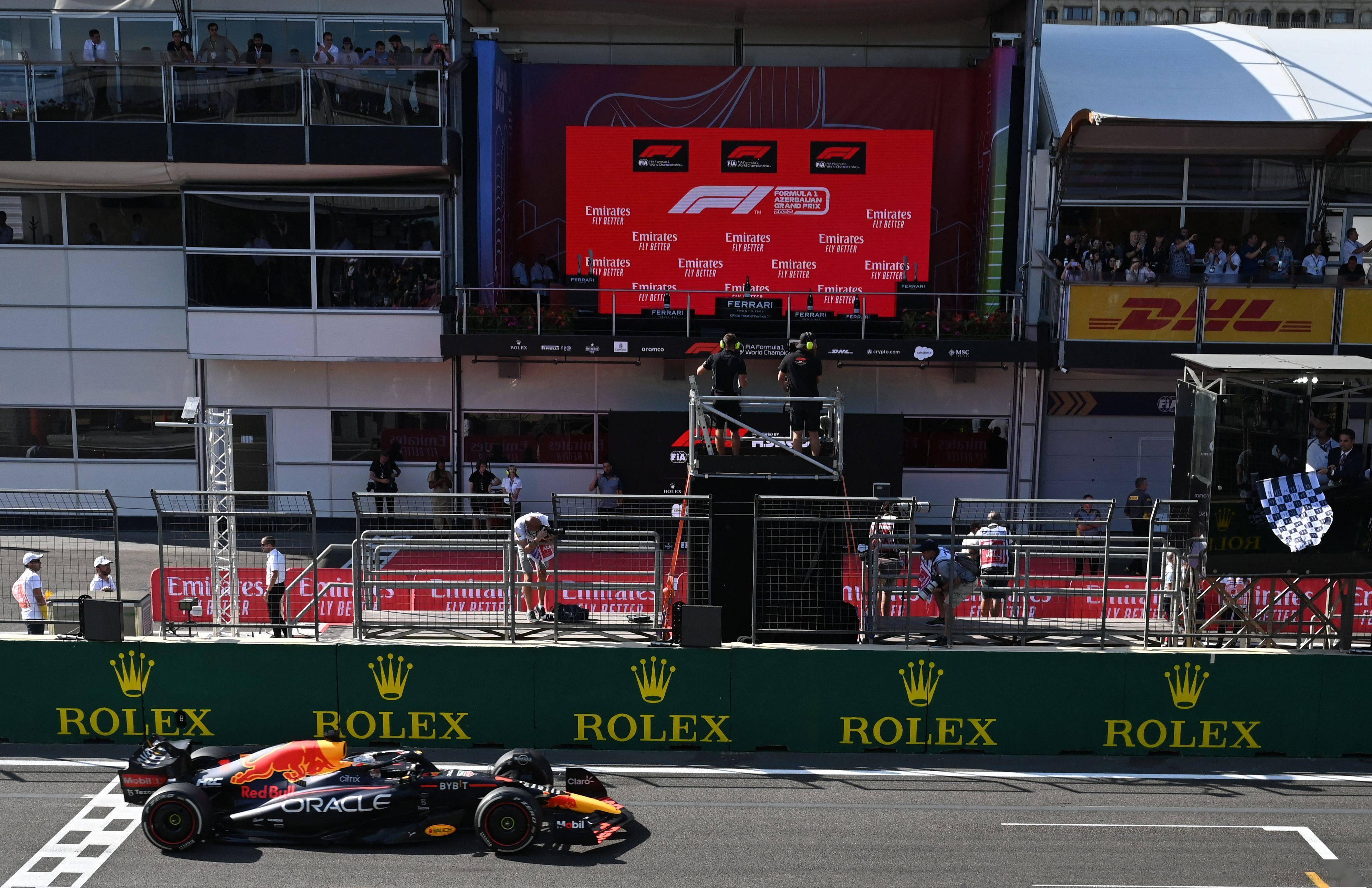 哈斯车队绝杀梅赛德斯，佩雷兹高光表现