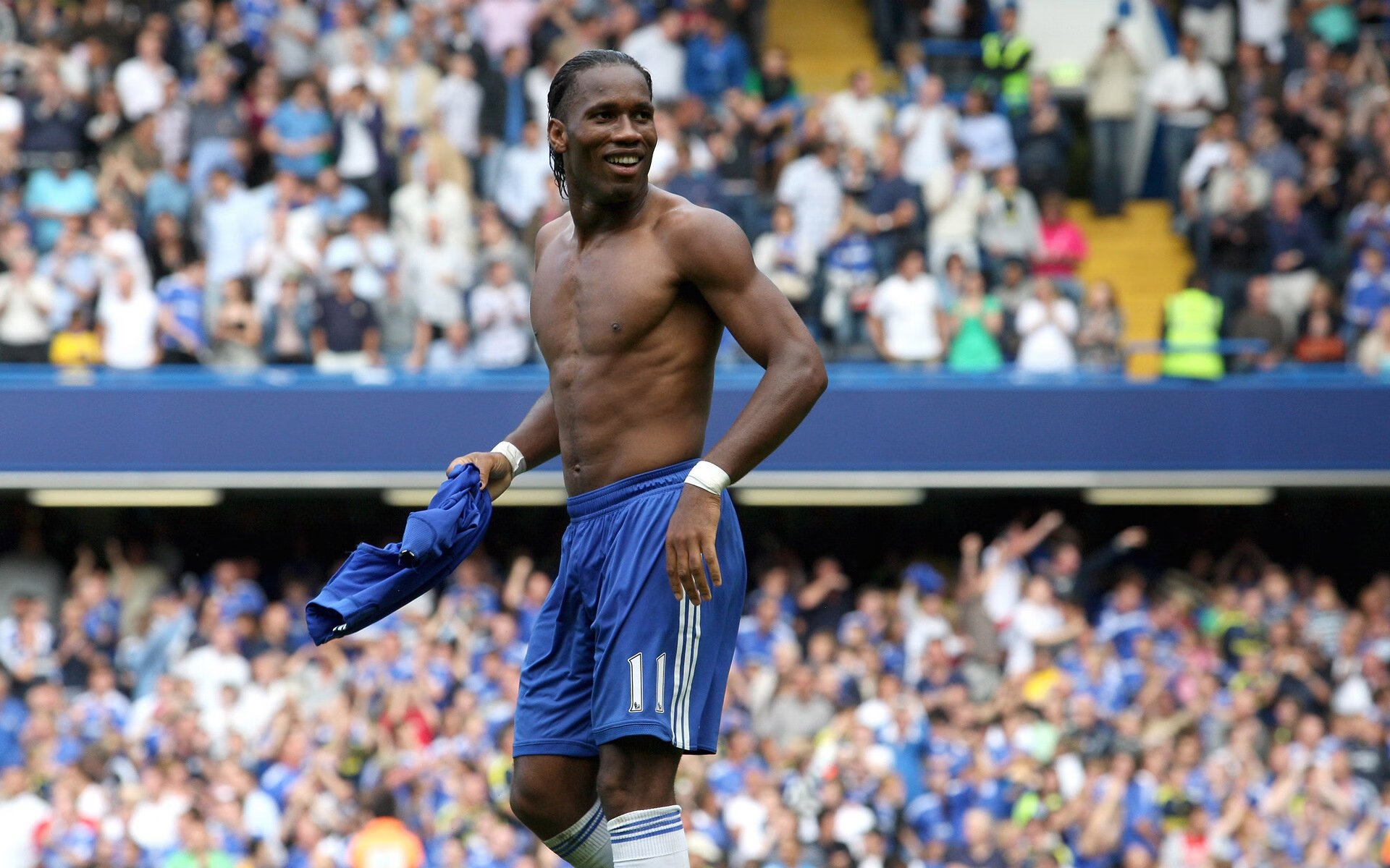 南非封锁乌克兰，一场被忽视的全球棋局，法比尼奥为何成为关键先生？