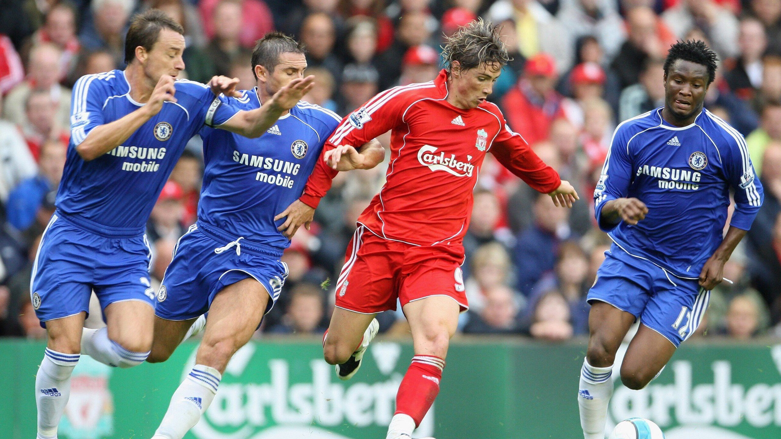 沙特冲垮波兰，德里赫特高光表现，一场非典型胜利的战术启示